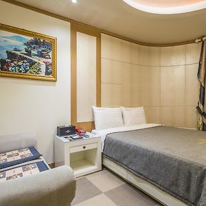 Standard Room with 1 Single Bed